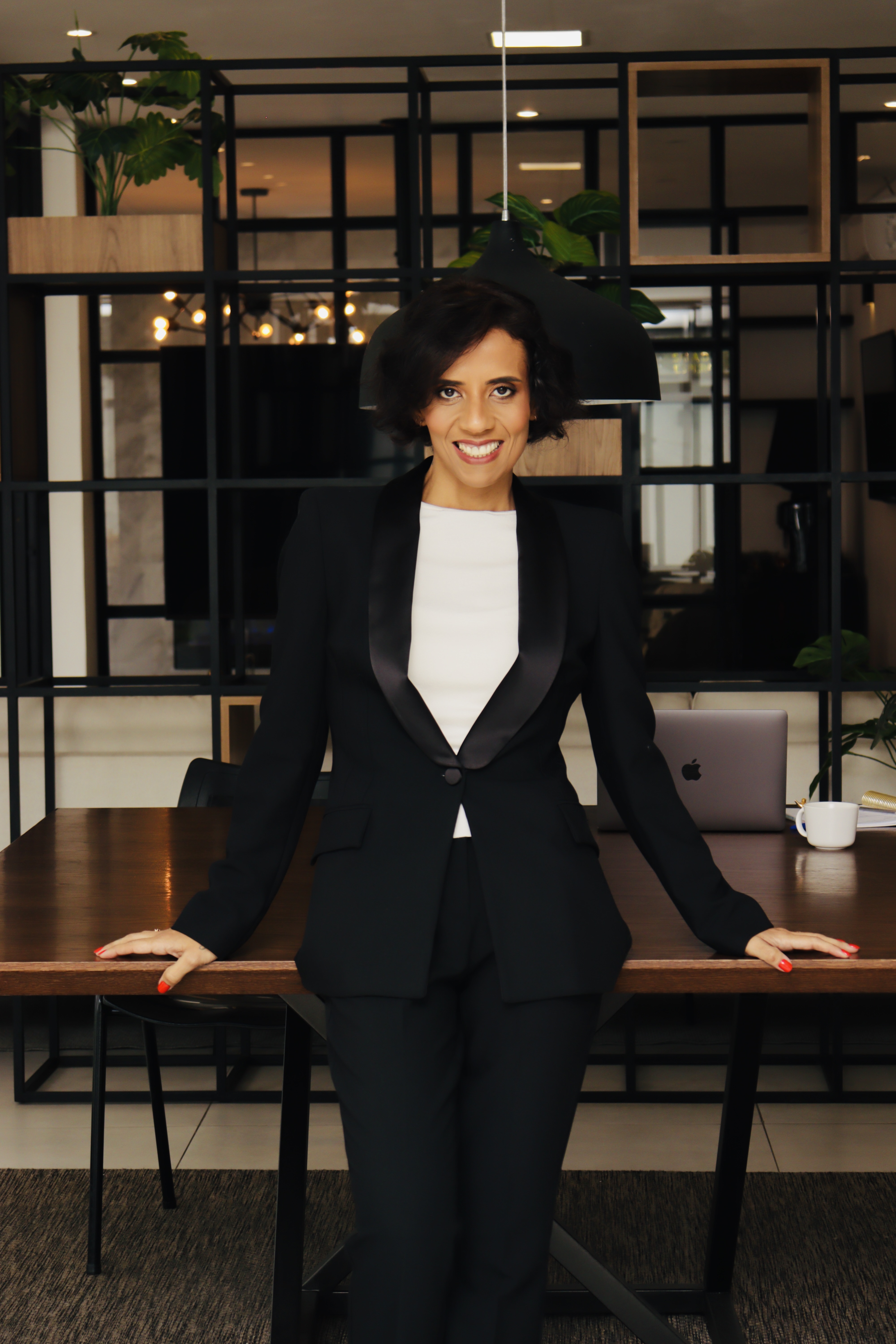 Dra. Fernanda Souza Teixeira, fundadora e CEO da ZARI